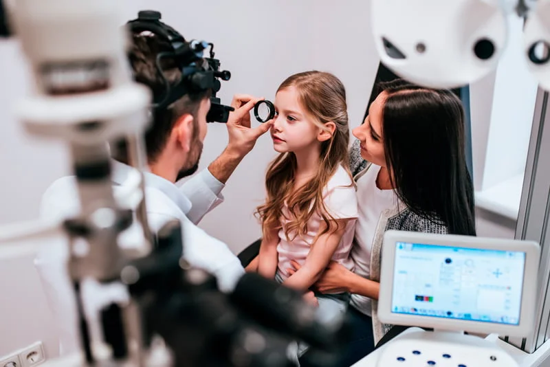 Oftalmopediatria: 4 benefícios de levar seu filho ao oftalmologista