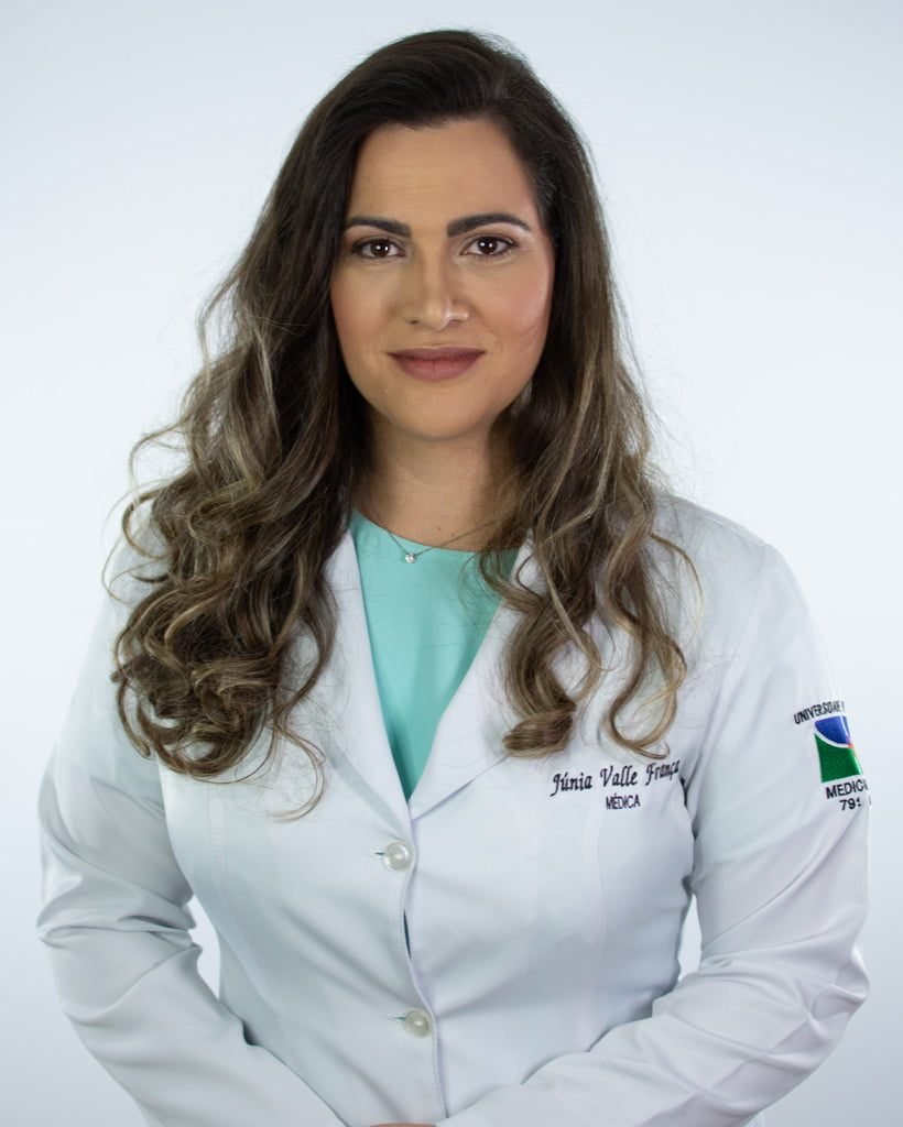 Dra. Júnia Valle França