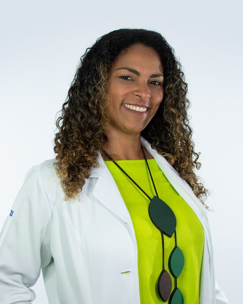 Dra. Viviane de Oliveira Pereira